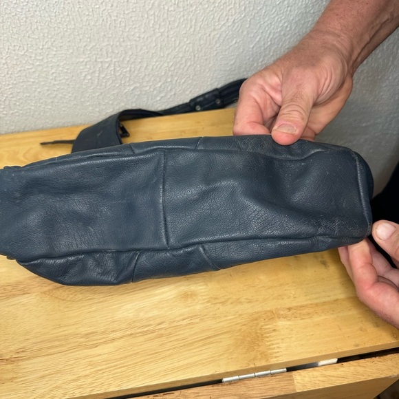 Vintage Leather Hobo Bag in Navy Blue - Picture 12 of 12